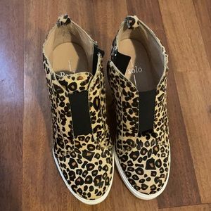Linea Paolo Leopard sneaker wedge